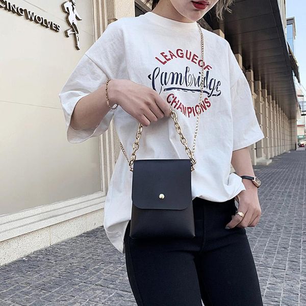 simple women crossbody messenger handbag chain phone leather ladies pouch for outdoor shopping traveling decoration
simple women crossbody messenger handbag chain phone leather ladies pouch for outdoor shopping traveling decoration