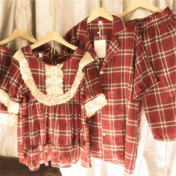 south korea lace couple clothes sanding pure cotton plaid pajamas suit men and women summer short sleeve shorts clothing, Black;brown
south korea lace couple clothes sanding pure cotton plaid pajamas suit men and women summer short sleeve shorts clothing, Black;brown