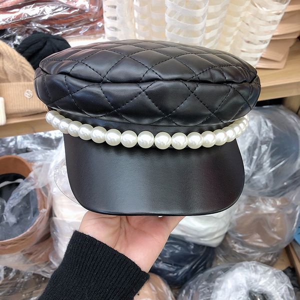 luxury hat autumn and winter children's small fragrance lingge pearl duck tongue cap navy leather pu octagonal net red hat, Black;white
luxury hat autumn and winter children's small fragrance lingge pearl duck tongue cap navy leather pu octagonal net red hat, Black;white