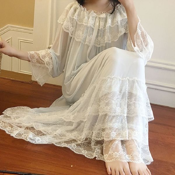 autumn white gauze cotton women's nightgowns lace long sleepwear elegant female vintage princess night dress home wear 2225 y200425, Black;red
autumn white gauze cotton women's nightgowns lace long sleepwear elegant female vintage princess night dress home wear 2225 y200425, Black;red