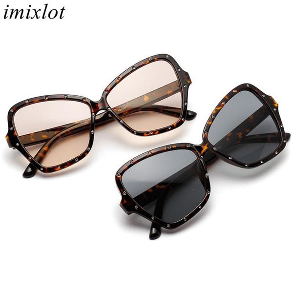 imixlot 2020 classic retro butterfly design sunglasses women personality fashion rivet cat eye sun glasses uv400, White;black
imixlot 2020 classic retro butterfly design sunglasses women personality fashion rivet cat eye sun glasses uv400, White;black