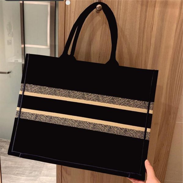 classic brand blue black shopping bag embroidered canvas large capacity handbag high-quality designer handbag female shoulder bag
classic brand blue black shopping bag embroidered canvas large capacity handbag high-quality designer handbag female shoulder bag