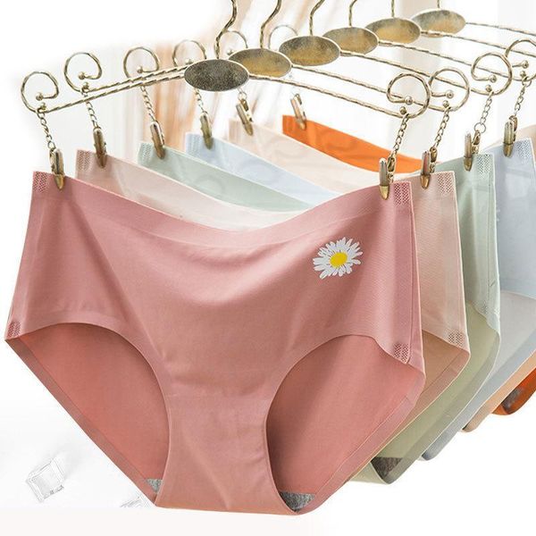 small daisy flower underwear women's mid-waist briefs ice silk graphene antibacterial seamless breathable briefs panties1, Black;pink
small daisy flower underwear women's mid-waist briefs ice silk graphene antibacterial seamless breathable briefs panties1, Black;pink