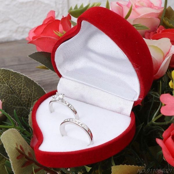 double wedding rings box velvet heart shape red rose flower box jewelry display d16 20 dropshipping, Pink;blue
double wedding rings box velvet heart shape red rose flower box jewelry display d16 20 dropshipping, Pink;blue