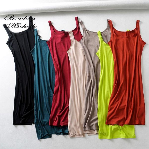2020 summer elegant female dress basic sheath sleeveless slits knitted vest dress for women, Black;gray
2020 summer elegant female dress basic sheath sleeveless slits knitted vest dress for women, Black;gray
