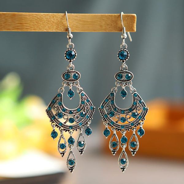 2020 retro ethnic fan-shaped bohemian earrings kolczyki hollow out drop long tassel rhinestones fashion earrings wedding jewery, Silver
2020 retro ethnic fan-shaped bohemian earrings kolczyki hollow out drop long tassel rhinestones fashion earrings wedding jewery, Silver