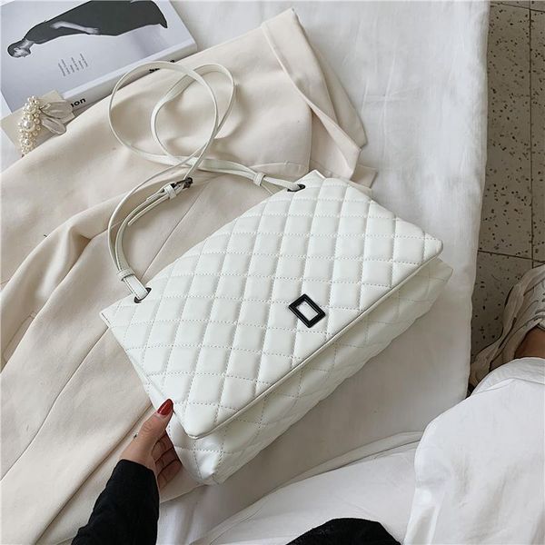 shoulder bags quilted embroidery thread large capacity bag women's 2021 style fashion chain tote sac bols
shoulder bags quilted embroidery thread large capacity bag women's 2021 style fashion chain tote sac bols