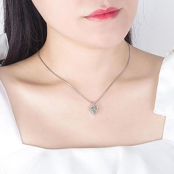 2020 new ladies fashion smart rose flower pendant necklace pendant silver jewelry gift dress ladies necklace accessories y301
2020 new ladies fashion smart rose flower pendant necklace pendant silver jewelry gift dress ladies necklace accessories y301