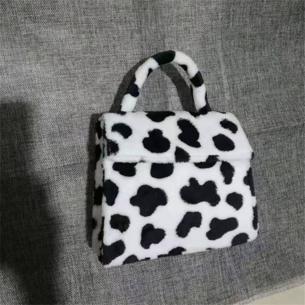 fashion leopard cow pattern women's handbag soft plush bags for women 2020 designer animal printing tote faux fur female purses
fashion leopard cow pattern women's handbag soft plush bags for women 2020 designer animal printing tote faux fur female purses