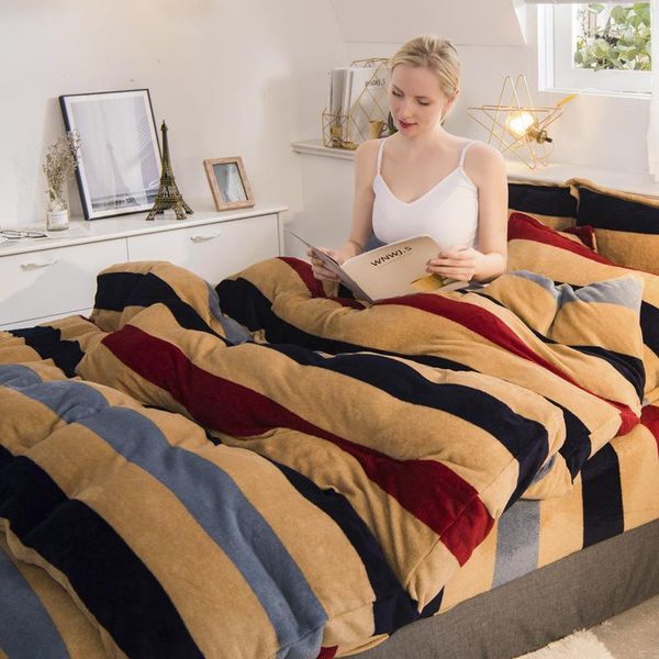 4 pcs sheet set quilt cover set pillow mattress thicken flannel mattresses keep warm lamb family bedspreads fabric solid fitted1
4 pcs sheet set quilt cover set pillow mattress thicken flannel mattresses keep warm lamb family bedspreads fabric solid fitted1