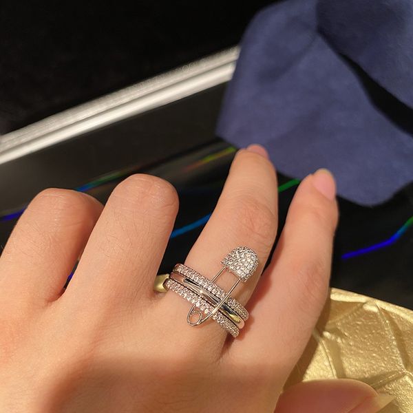 high end three-ring pin ring female masu ring with diamond clip detachable index finger ring smart disco dancing, Silver
high end three-ring pin ring female masu ring with diamond clip detachable index finger ring smart disco dancing, Silver