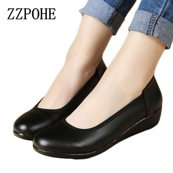 zzpohe soft soled leather woman shoes slippers round with casual women black work single shoes large size ladies shoes y200111
zzpohe soft soled leather woman shoes slippers round with casual women black work single shoes large size ladies shoes y200111
