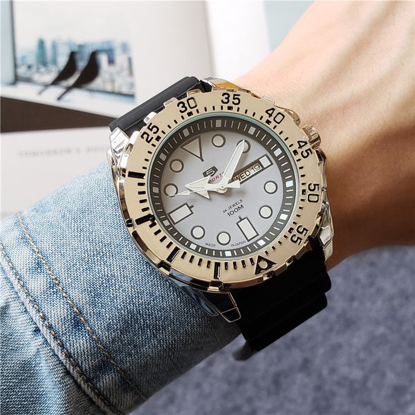 new style mens watch fashion automatic watch stainless steel men casual watch quartz rubber, Slivery;brown
new style mens watch fashion automatic watch stainless steel men casual watch quartz rubber, Slivery;brown