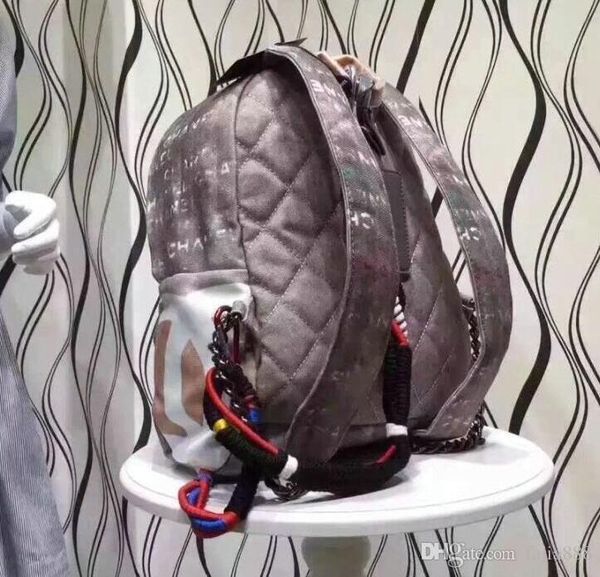 2021 new fashionable large graffiti bags, shoulder bags, travel bags and canvas bags