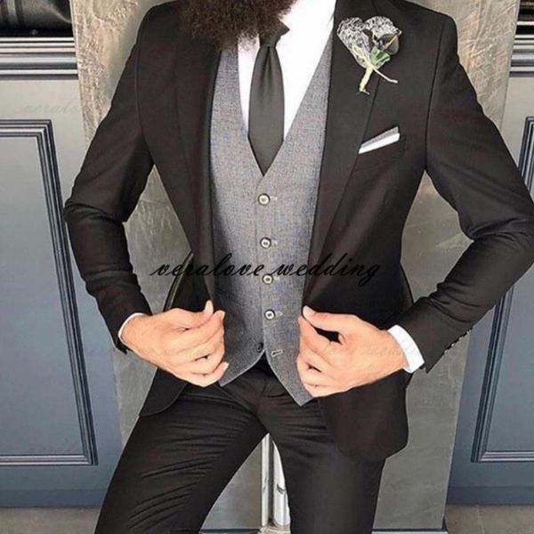 fashion black men suits peaked lapel wedding tuxedos one button custom made jacket vest and pants business party wear, Black;gray
fashion black men suits peaked lapel wedding tuxedos one button custom made jacket vest and pants business party wear, Black;gray