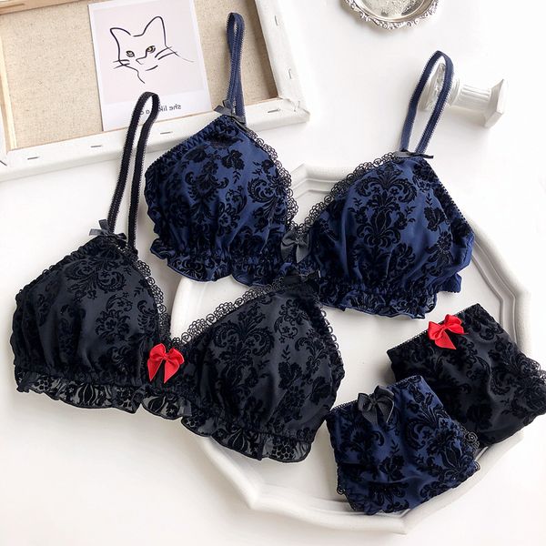 wriufred luxury flocking retro lingerie lace underwear wire personality bra set triangle cup bra&brief sets new, Red;black
wriufred luxury flocking retro lingerie lace underwear wire personality bra set triangle cup bra&brief sets new, Red;black