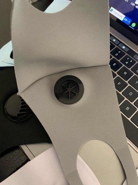 dustproof reusable face valve mask breathing anti-dust haze pm2.5 ice silk cotton masks dhl
dustproof reusable face valve mask breathing anti-dust haze pm2.5 ice silk cotton masks dhl