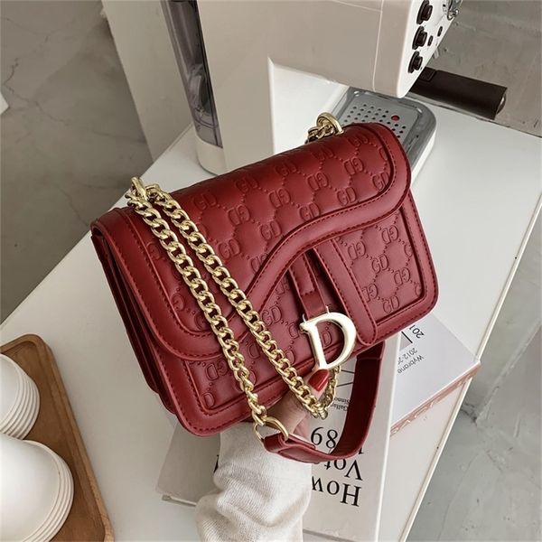 outlet sale 80% off bag female new letter bag single shoulder messenger fashion lingge chain small square x2s6
outlet sale 80% off bag female new letter bag single shoulder messenger fashion lingge chain small square x2s6