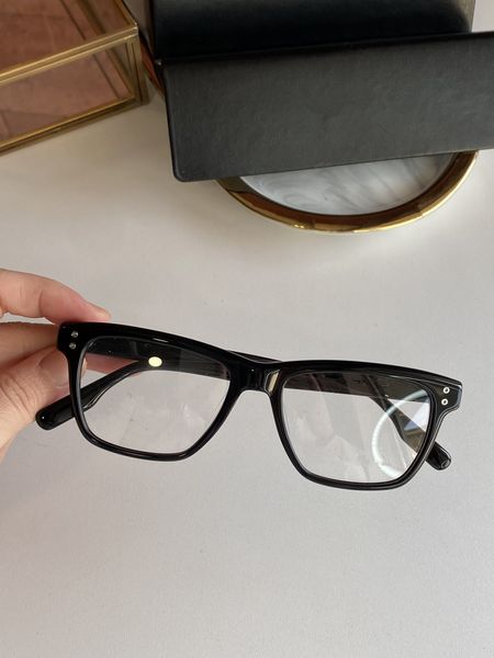 2021 autumn/winter new glasses 0125 classic style fashion temperament male/female same glasses size 52-17-145
2021 autumn/winter new glasses 0125 classic style fashion temperament male/female same glasses size 52-17-145