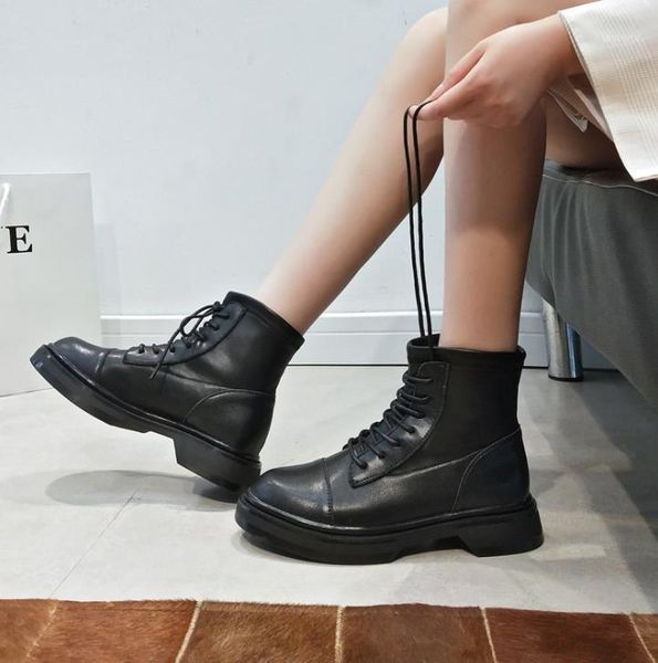 2020 autumn winter woman boots leather high-thick bottom boots casual shoes1, Black
2020 autumn winter woman boots leather high-thick bottom boots casual shoes1, Black