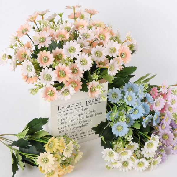 15 heads artificial daisy flower valentines day gift silk real touch fake flowers for wedding party home decoration accessories
15 heads artificial daisy flower valentines day gift silk real touch fake flowers for wedding party home decoration accessories