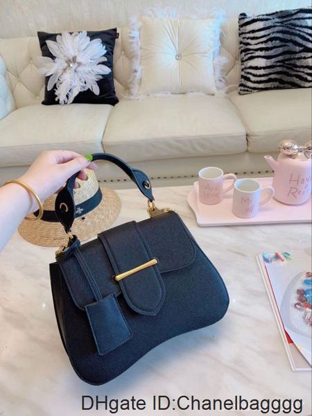 new european woolen style classic ladies bag shoulder handbag pure nice for female 30cm
new european woolen style classic ladies bag shoulder handbag pure nice for female 30cm