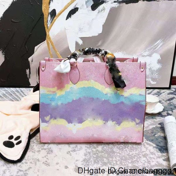 designedesigner desir design classic fashion bright large capacity printing with scarf seven color shopping bag 2020 new
designedesigner desir design classic fashion bright large capacity printing with scarf seven color shopping bag 2020 new