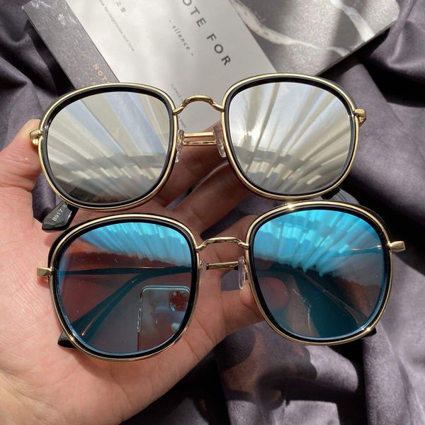 2020 new large frame ins korean version of round face women's net red personalized couple sunglasses for men, White;black
2020 new large frame ins korean version of round face women's net red personalized couple sunglasses for men, White;black