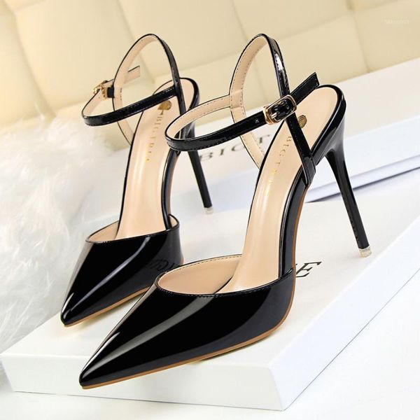 dress shoes women's summer style simple thin heel ultra high shallow mouth pointed leather nightclub slim one-line sandals1, Black
dress shoes women's summer style simple thin heel ultra high shallow mouth pointed leather nightclub slim one-line sandals1, Black