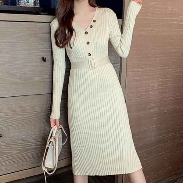 elegant bodycon sweater dress women knee length a-line knitting robe female v-neck long sleeve belt button solid vestidos black1, Black;gray
elegant bodycon sweater dress women knee length a-line knitting robe female v-neck long sleeve belt button solid vestidos black1, Black;gray