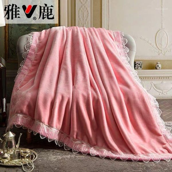 new flannel lace edge quilts bedding soft fur comforters throw on sofa/bed/plane travel blanket printed bedspread duvet cover1
new flannel lace edge quilts bedding soft fur comforters throw on sofa/bed/plane travel blanket printed bedspread duvet cover1