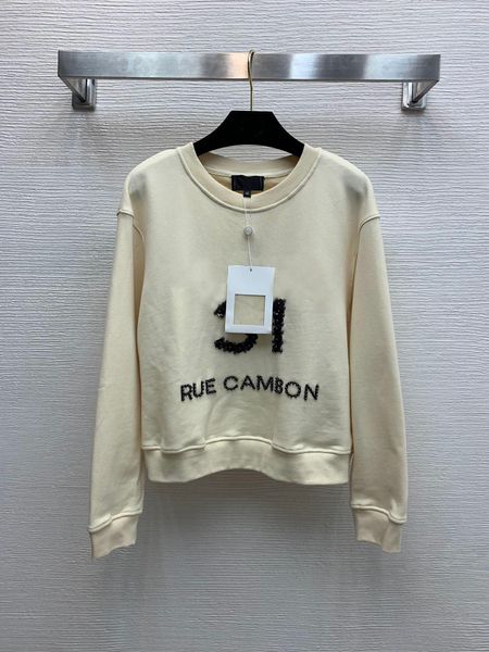 2020 new autumn and winter high end heavy industry beaded no velvet 31 letter round neck pullover long sleeve sweater, Black
2020 new autumn and winter high end heavy industry beaded no velvet 31 letter round neck pullover long sleeve sweater, Black