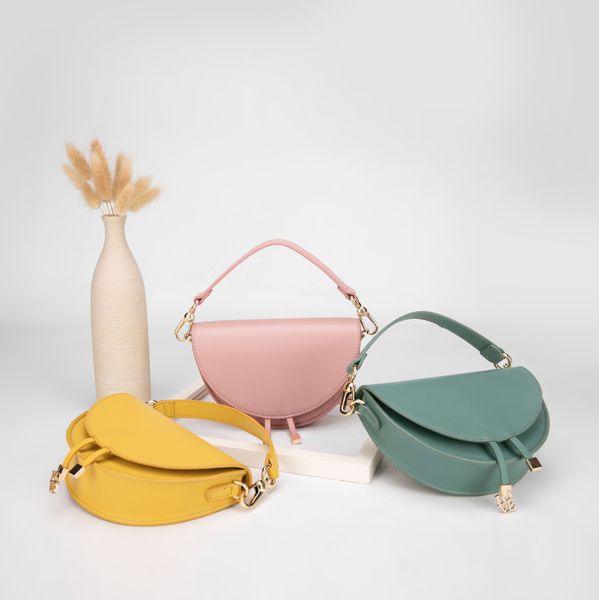 woman handbags shoulder crossbody purses single purses designer handbag 2021 style small purse fashion bag
woman handbags shoulder crossbody purses single purses designer handbag 2021 style small purse fashion bag