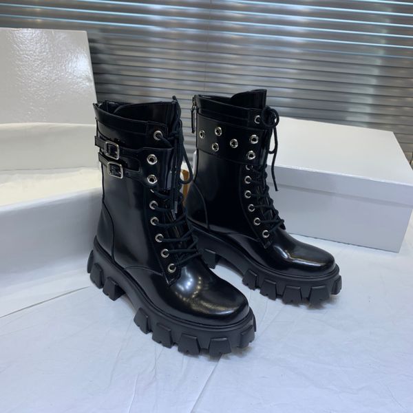 designer womens boots luxury black silver metal buckle lace-up back zipper round head flat heel with box size 35-40
designer womens boots luxury black silver metal buckle lace-up back zipper round head flat heel with box size 35-40