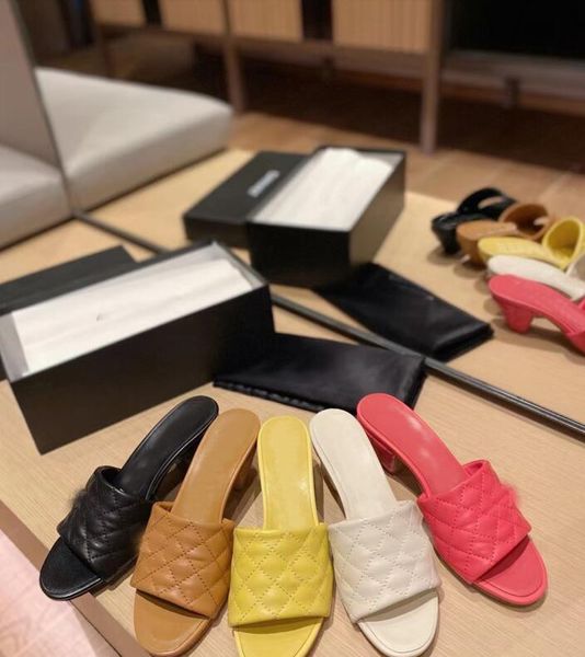 2022 mules lambskin sandals women summer slides designer luxury yellow white black blue red outdoor shoes high heels leather banquet slipper
2022 mules lambskin sandals women summer slides designer luxury yellow white black blue red outdoor shoes high heels leather banquet slipper