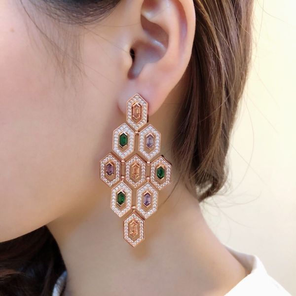 women's jewelry 2019 fashion trendy diamond high-grade colored gemstone earrings, Golden;silver
women's jewelry 2019 fashion trendy diamond high-grade colored gemstone earrings, Golden;silver