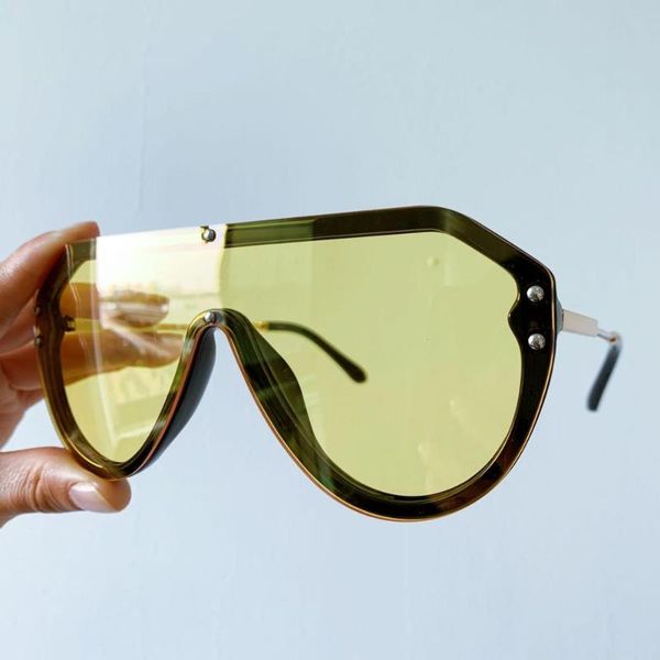 sunglasses nauq trend one piece oversized women/men 2021 fashion night vision glasses retro goggles male uv400, White;black
sunglasses nauq trend one piece oversized women/men 2021 fashion night vision glasses retro goggles male uv400, White;black