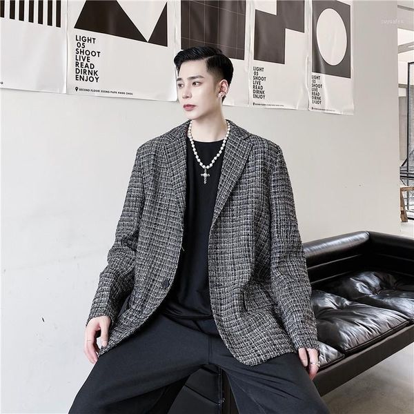 new male streetwear vintage fashion suit jacket outerwear men knitted bright silk weave loose casual suit blazers coat1, White;black
new male streetwear vintage fashion suit jacket outerwear men knitted bright silk weave loose casual suit blazers coat1, White;black