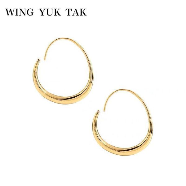 hoop & huggie wing yuk tak gold color earrings for women statement fashion jewelry, Golden;silver
hoop & huggie wing yuk tak gold color earrings for women statement fashion jewelry, Golden;silver