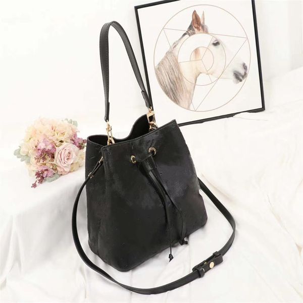 fashion retro handbags crossbody for women luxury embossed leather laid out oversized printing bucket bag tote coin purse designer shoulder
fashion retro handbags crossbody for women luxury embossed leather laid out oversized printing bucket bag tote coin purse designer shoulder