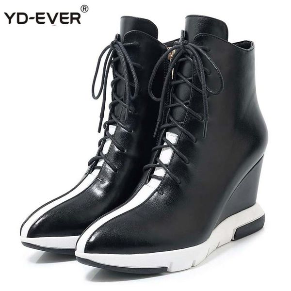 boots krazing pot genuine leather pointed toe thick bottom wedges high heel lace up leisure motorcycle mixed color ankle l77, Black
boots krazing pot genuine leather pointed toe thick bottom wedges high heel lace up leisure motorcycle mixed color ankle l77, Black