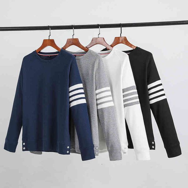men's autumn sweatshirt fashion four bar popular waffle fabric men's and women's casual clothes trend, Black
men's autumn sweatshirt fashion four bar popular waffle fabric men's and women's casual clothes trend, Black