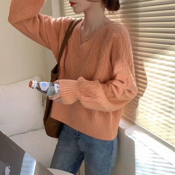women's sweaters 2021 winter minimalist warm pullovers short knitted vintage v-neck casual lady fashion autumn jumpers, White;black
women's sweaters 2021 winter minimalist warm pullovers short knitted vintage v-neck casual lady fashion autumn jumpers, White;black