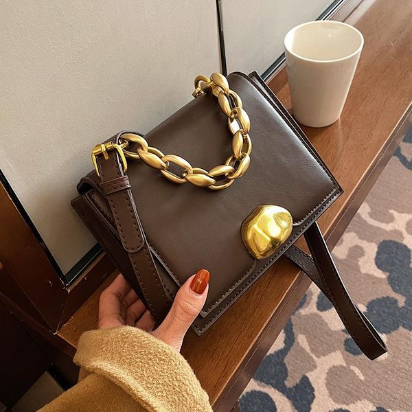 niche design retro bag fall/winter 2021 new fashion multifunctional square bag dual-use width 19cm
niche design retro bag fall/winter 2021 new fashion multifunctional square bag dual-use width 19cm