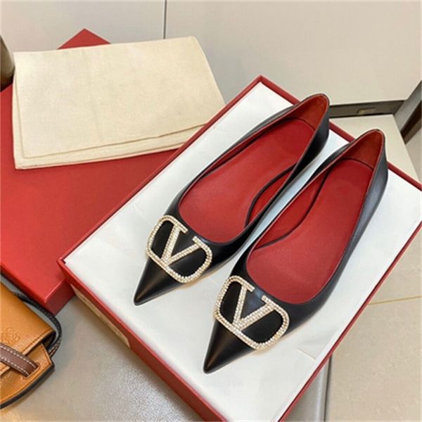 new black mark female flat shoes pointe toe gold metal drill real leather buckle heel right foot v size 34-40 c0ym
new black mark female flat shoes pointe toe gold metal drill real leather buckle heel right foot v size 34-40 c0ym
