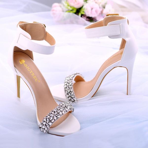 ueen a20 bridal shoes fashion white pointed with rhinestone buckle 11.5 cm thin bridal party pumps heels pinkage, Black
ueen a20 bridal shoes fashion white pointed with rhinestone buckle 11.5 cm thin bridal party pumps heels pinkage, Black