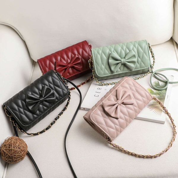 luxurys designers small women's new korean version ins lingge chain bag in summer 2021
luxurys designers small women's new korean version ins lingge chain bag in summer 2021