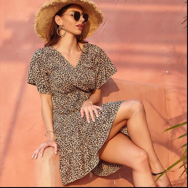 new casual print dress women short sleeve v neck lace up ruffles slim derss ladies fashion spring medium print dress, Black;gray
new casual print dress women short sleeve v neck lace up ruffles slim derss ladies fashion spring medium print dress, Black;gray