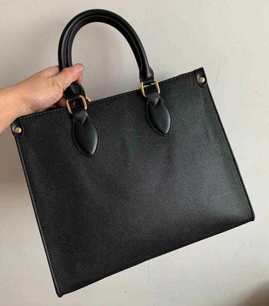 2020 black flower embossed 34cm womens bags women wallets change purse wrist purse hand purse leather shoulder bags
2020 black flower embossed 34cm womens bags women wallets change purse wrist purse hand purse leather shoulder bags