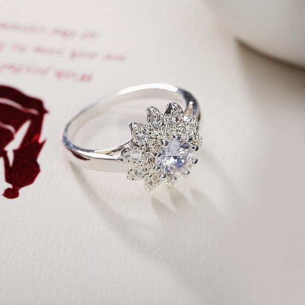 whosale beautiful silver crystal ring noble flower fashion wedding women lady ring jewelry cz zircon stamped h bbyslu
whosale beautiful silver crystal ring noble flower fashion wedding women lady ring jewelry cz zircon stamped h bbyslu